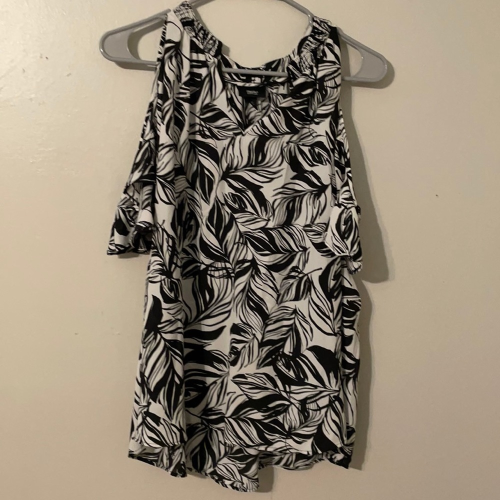 Massimo black and white blouse size extra large